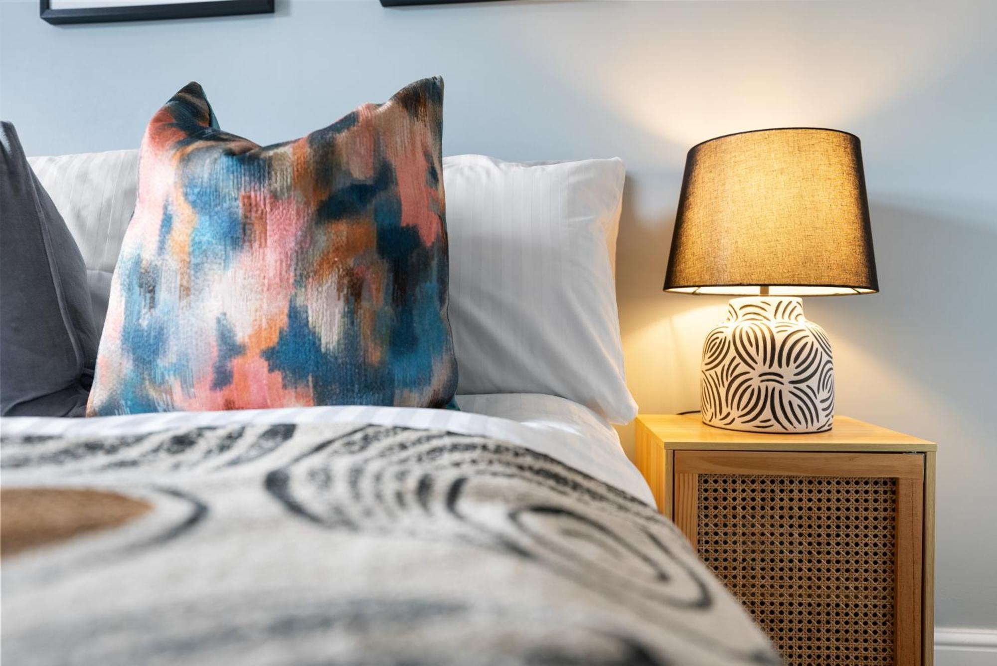 4-Bedroom Stunning Luxe, Spacious & Stylish Design House Bolton, Sleeps 11, With Parking Central Bolton, Links To Manchester, Pet-Friendly, Best For Groups! Work Contractors And Summer Special Offer! - By Blue Puffin Stays Farnworth Extérieur photo